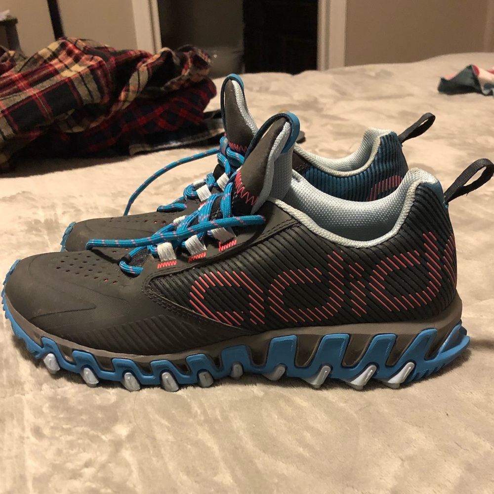 Adidas vigor tennis shoes